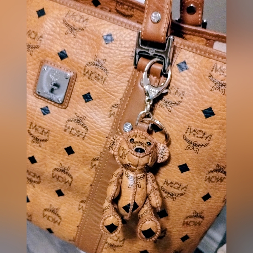 MCM Bear Bag Charm Cognac - Picture 9 of 10